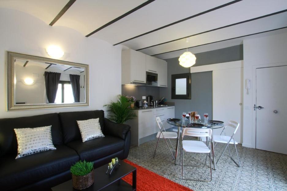 Homenfun Sants Station Barcelona Ngoại thất bức ảnh